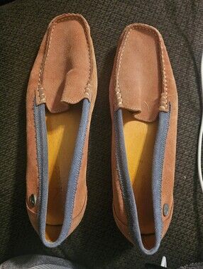 Unisex Suede Slip-On Loafers in Rust with Navy Trim 40- 9.5‎ Wm, 7 M